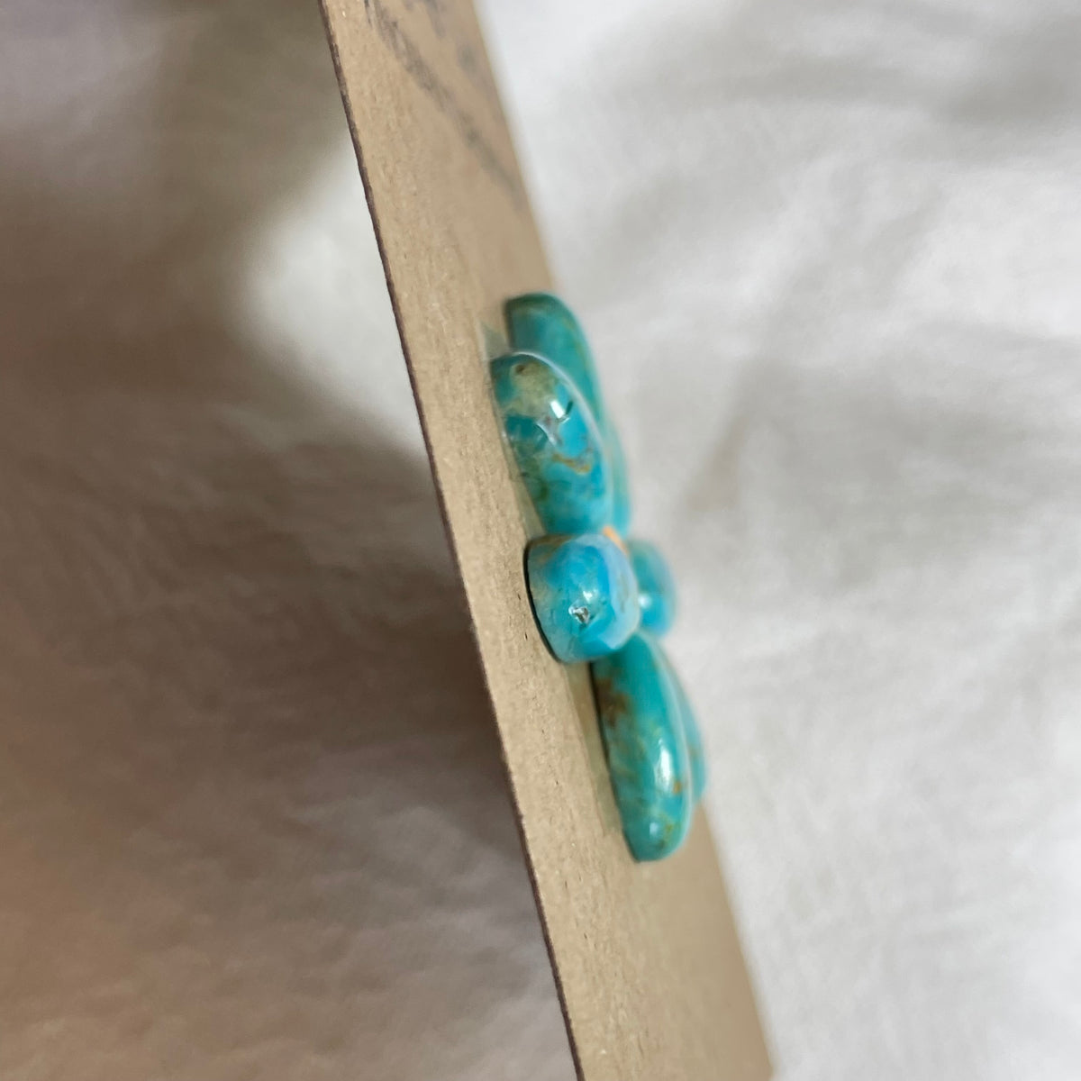 Kingman Turquoise / Oyster Shell Cabochon - KO21