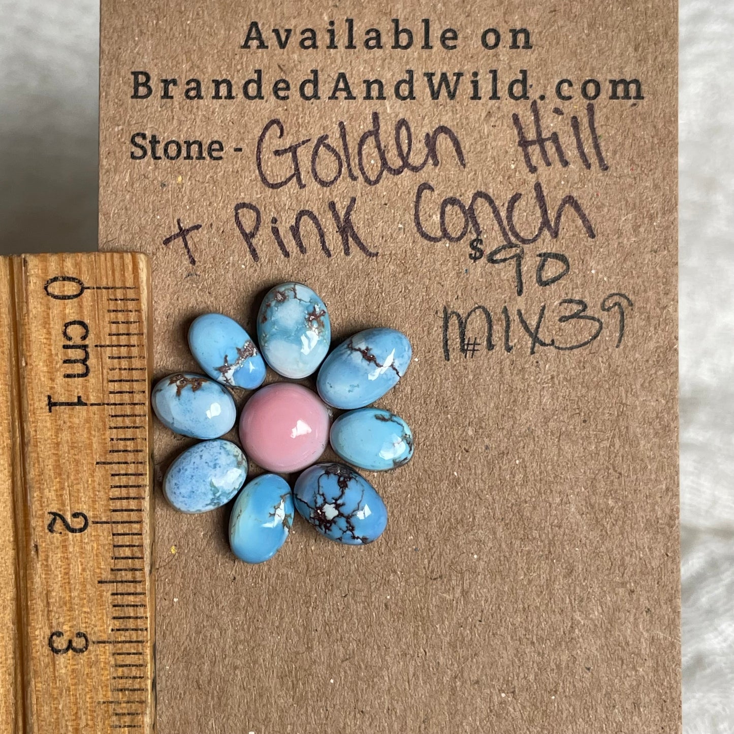 Golden Hill / Pink Conch Cabochon - MIX39