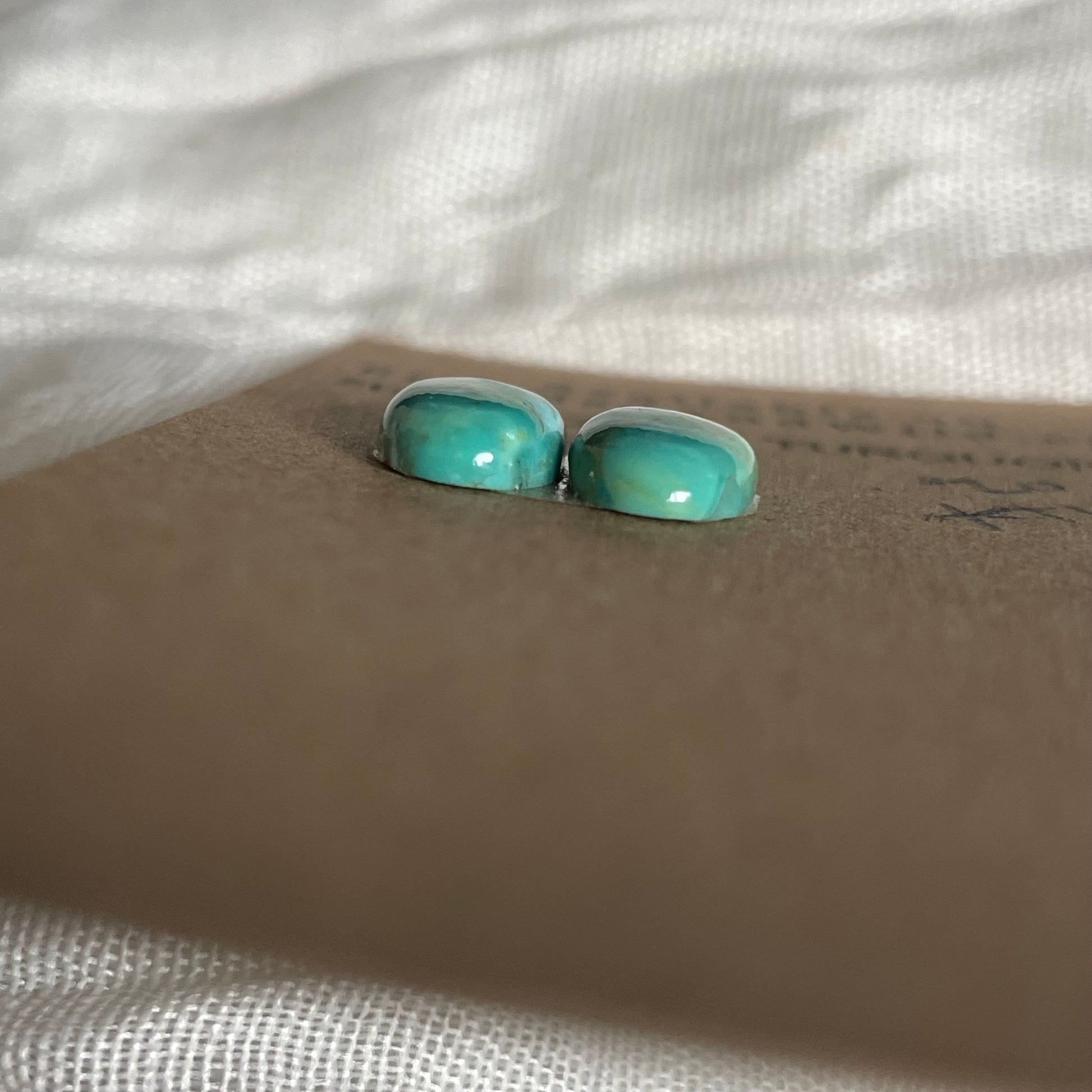 Kingman Turquoise Cabochon - KT106 C06F96FF-EC99-4D90-BEAC-DD567DA45A29 Brandedandwild.com
