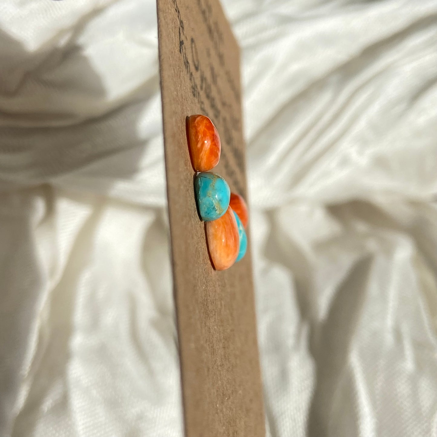 Oystershell / Kingman Turquoise Cabochon - MIX209 C3197ED7-5909-4349-8CFD-83C8DF44EE6A Brandedandwild.com