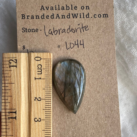 Labradorite Cabochon - L044