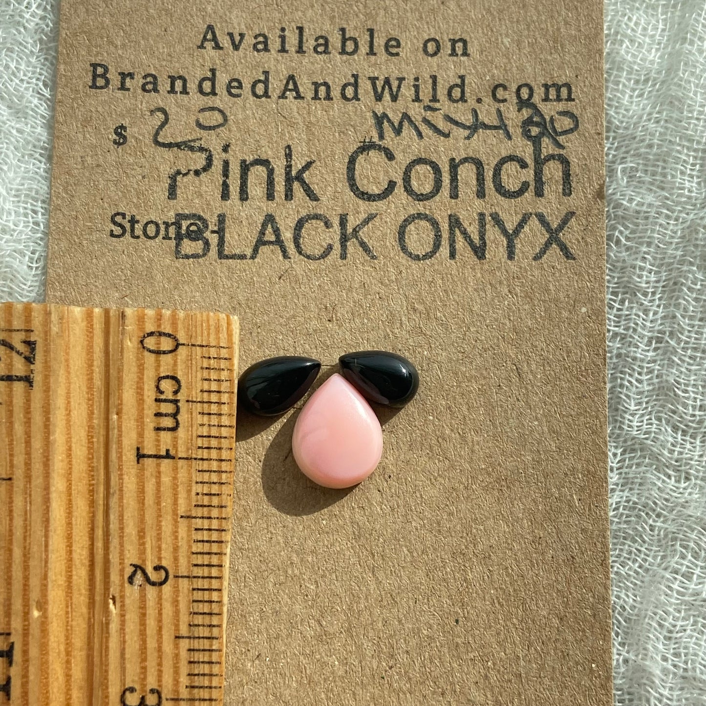 Black Onyx /  Pink Conch Cabochon - Mix120