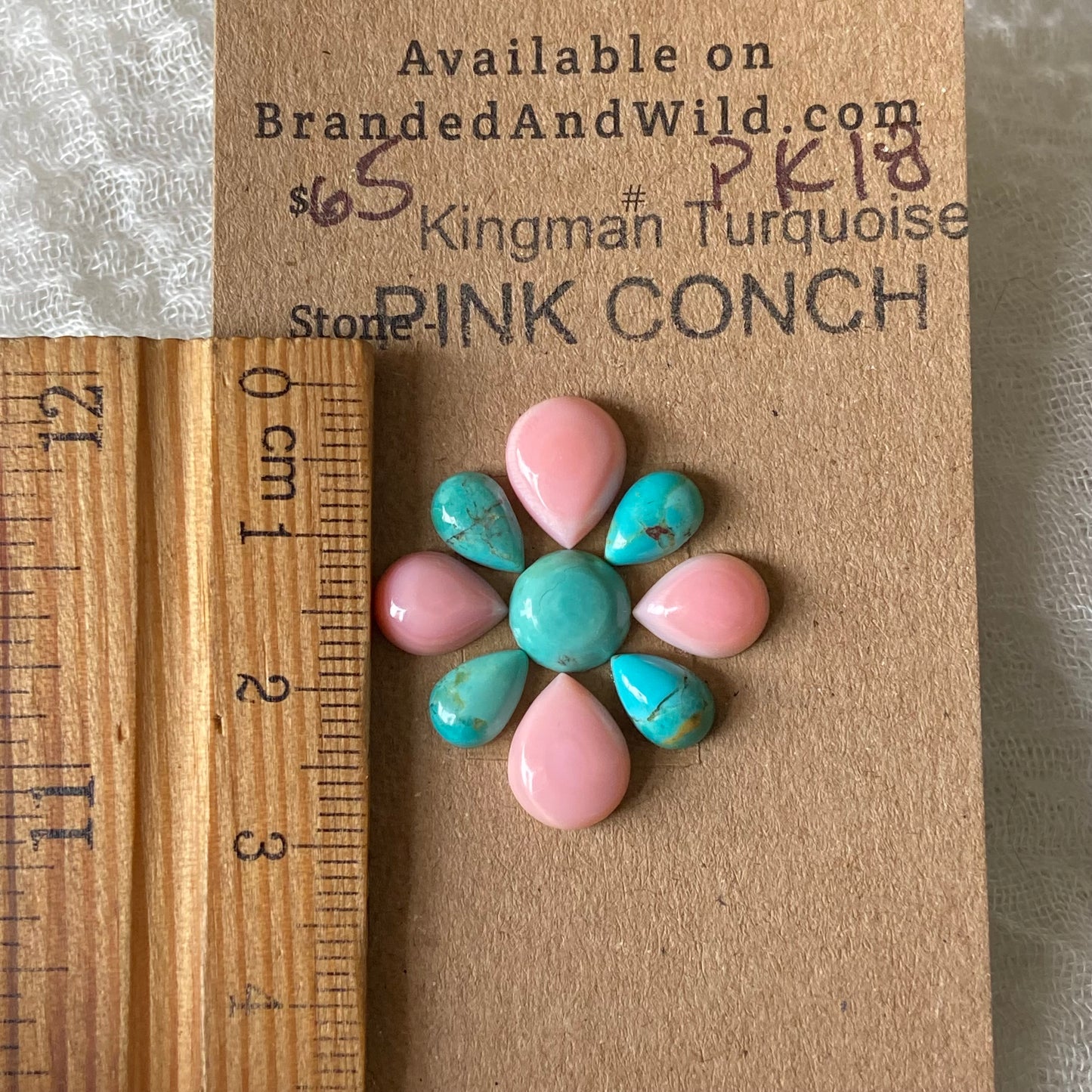 Pink Conch / Kingman Turquoise Cabochon - PK18