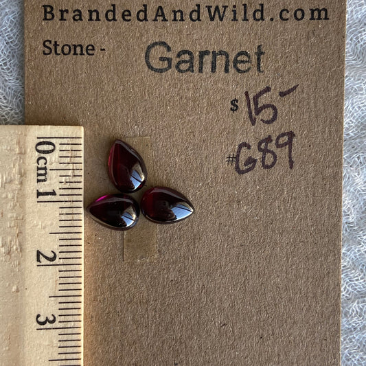 Garnet Cabochon - G89