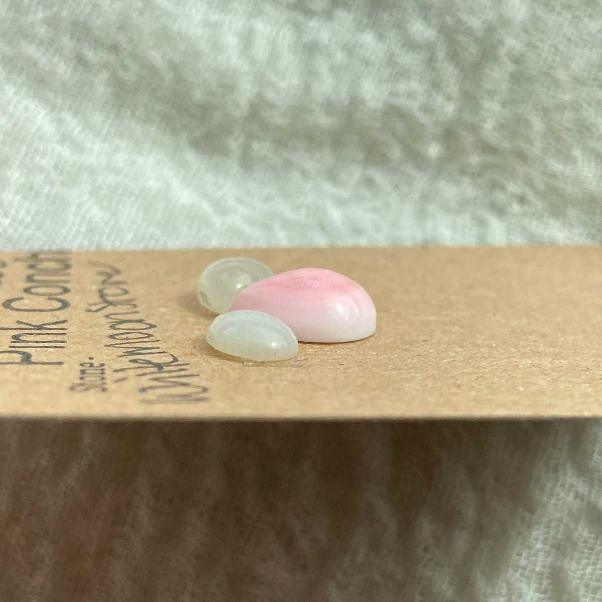 Pink Conch / White Moonstone- Mix188