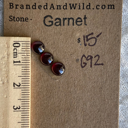 Garnet Cabochon - G92