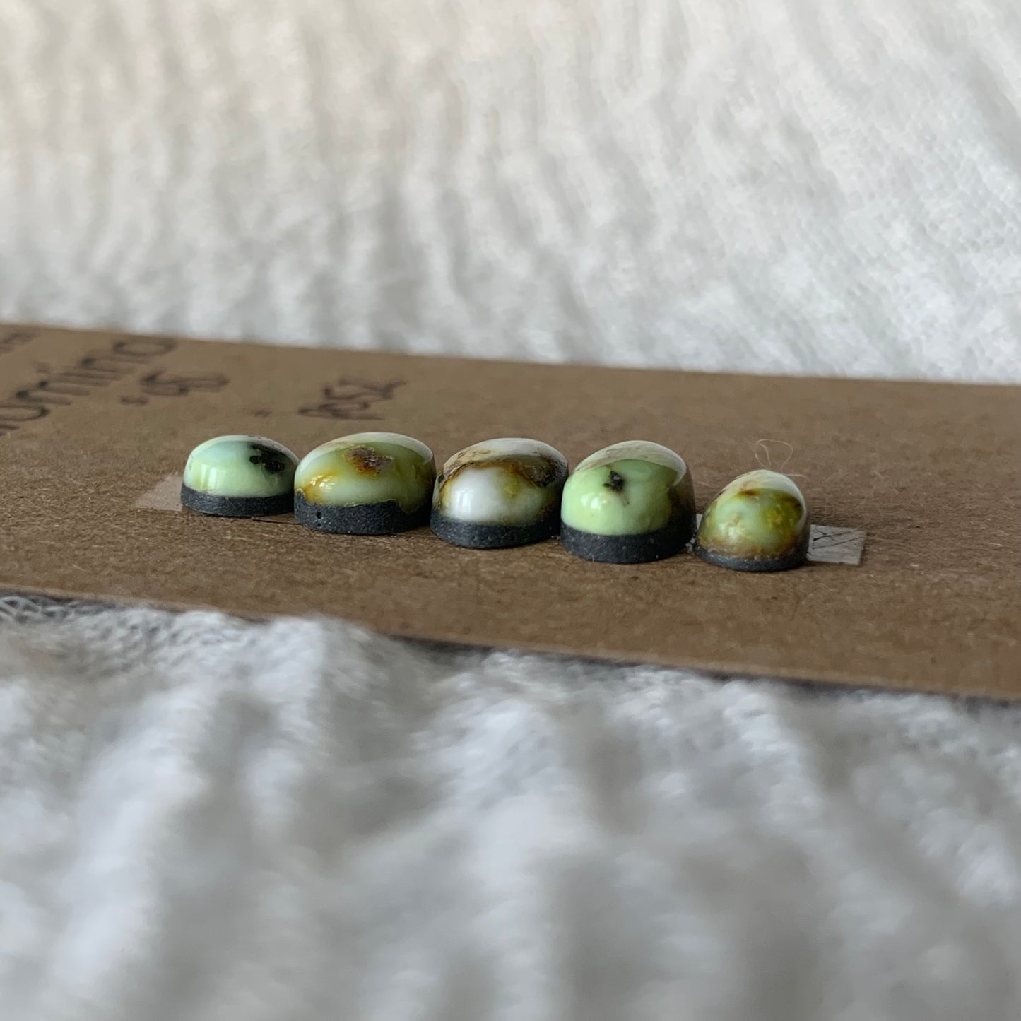 Palomino Cabochon - P052