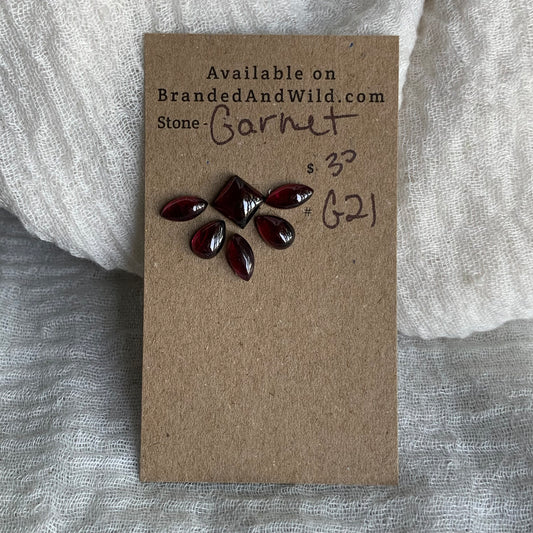 Garnet Cabochon - G21