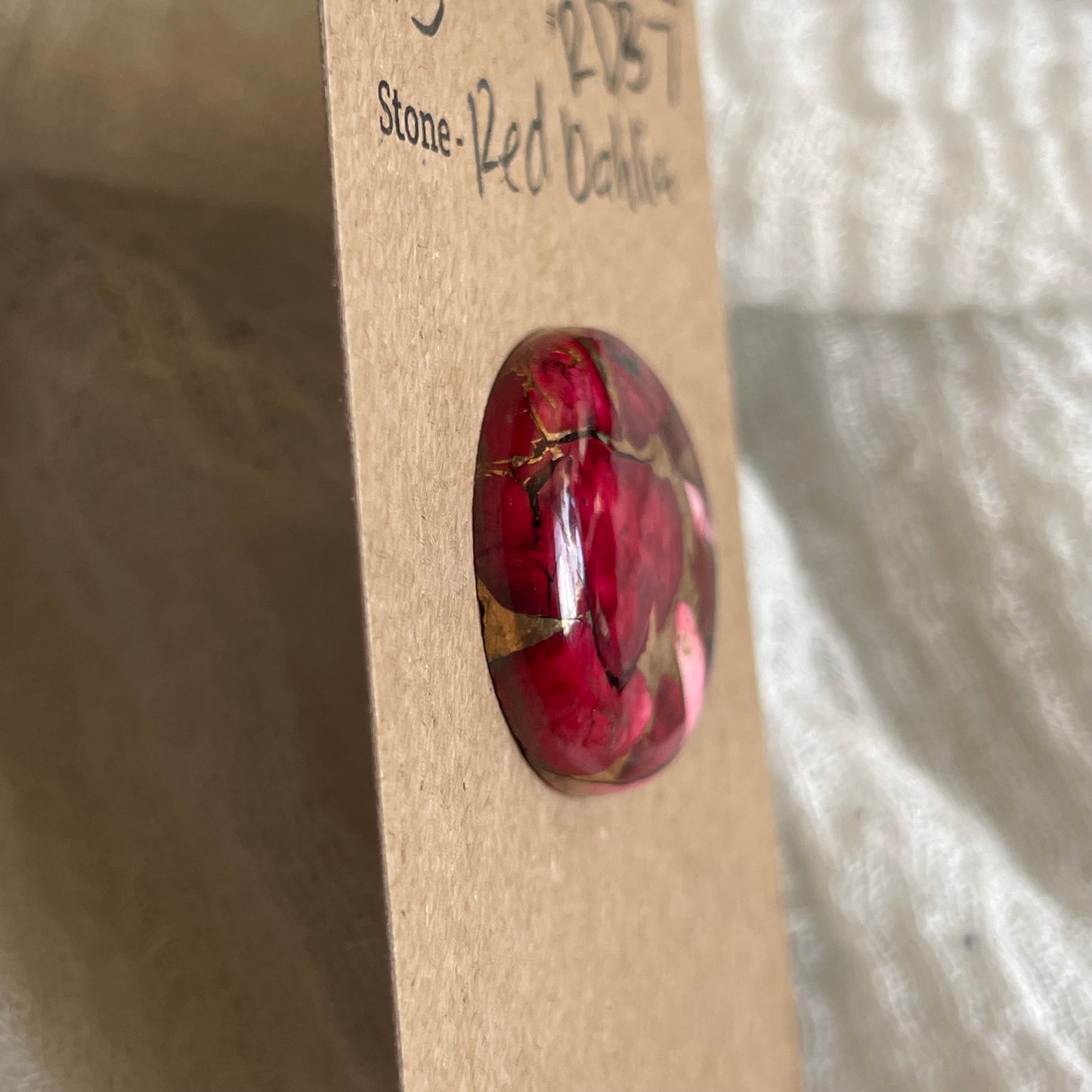 Red Dahlia Cabochon - RD37
