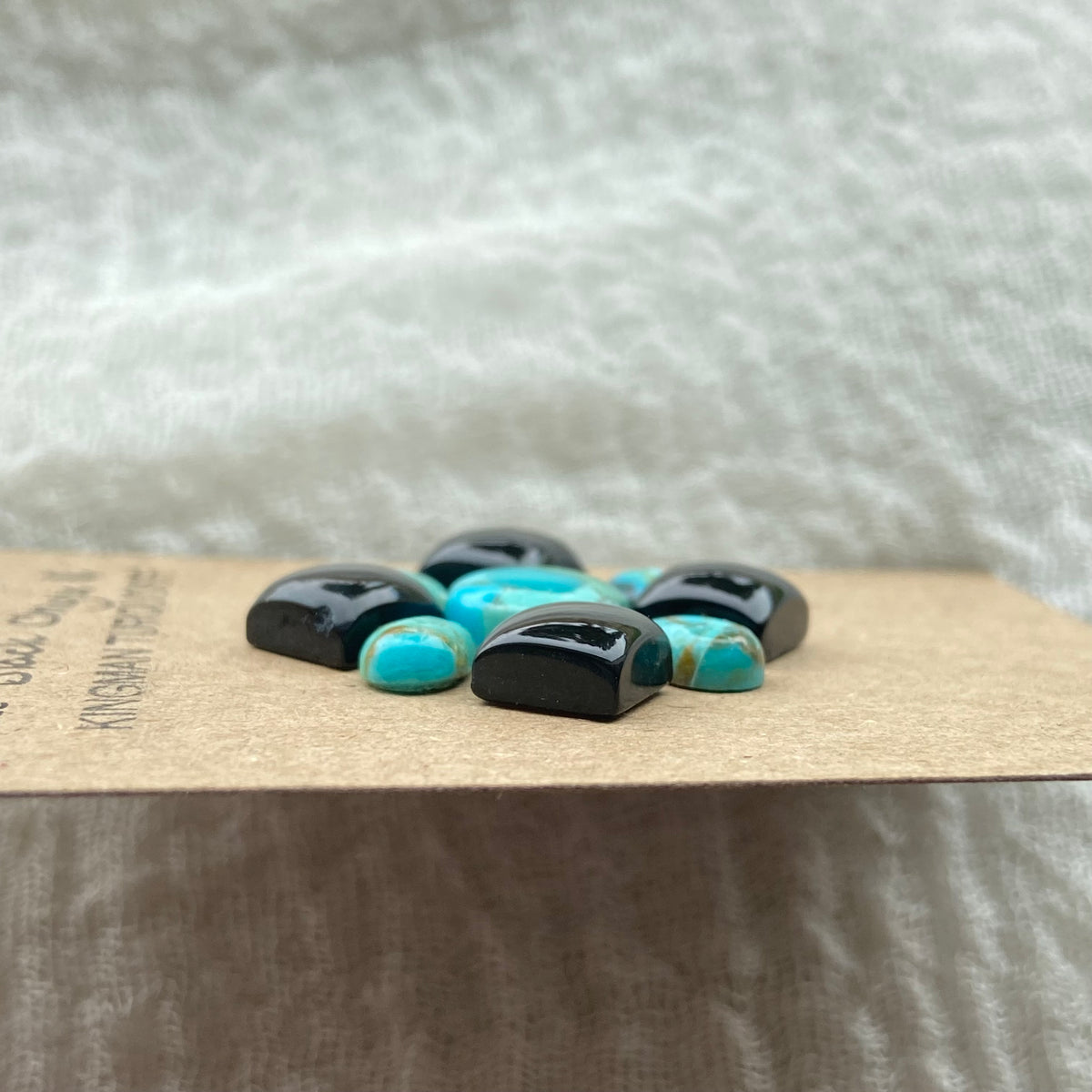 Kingman / Black Onyx Cabochon - Mix112