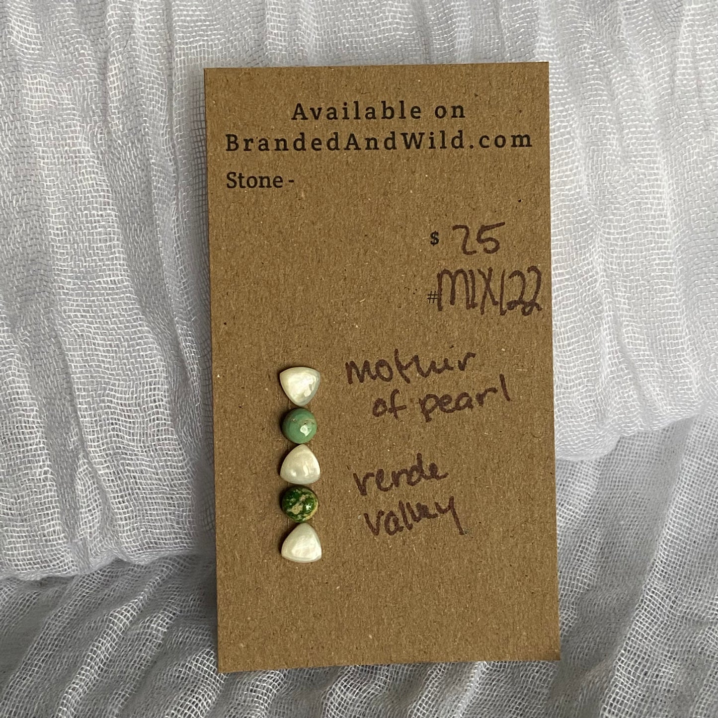 Mother of Pearl / Verde Valley Cabochon - MIX122