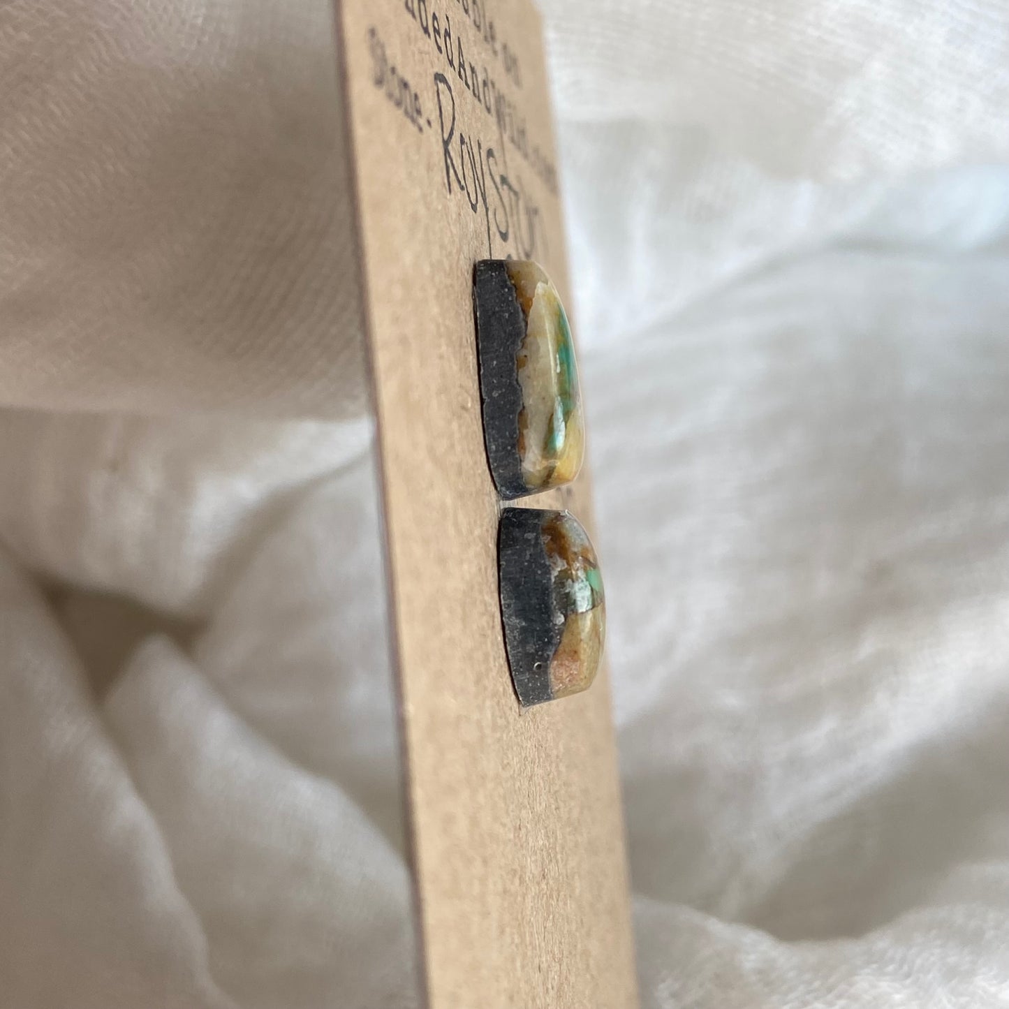 Royston Ribbon Turquoise cabochon RR11