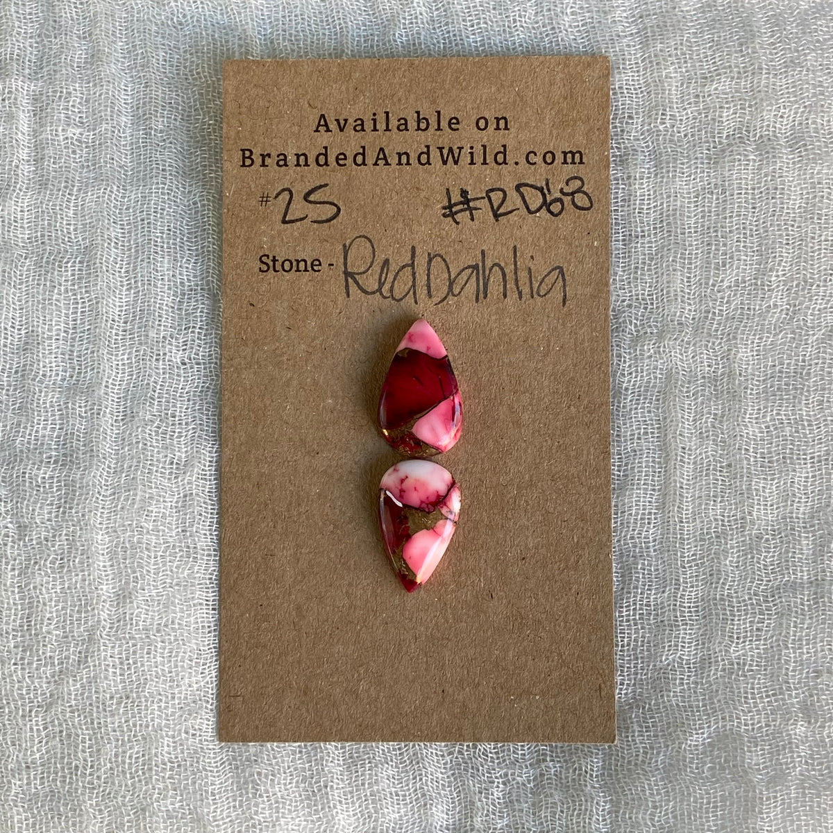 Red Dahlia Cabochon - RD68