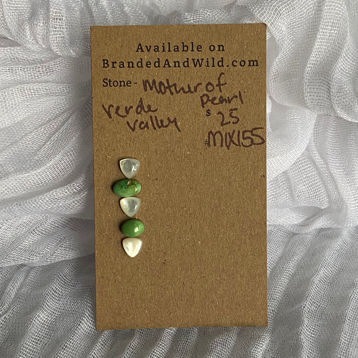 Mother of Pearl / Verde Valley Cabochon - MIX155