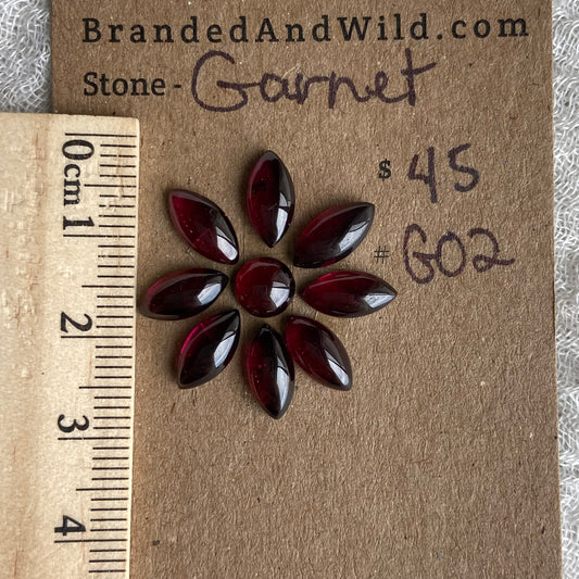 Garnet Cabochon - G02