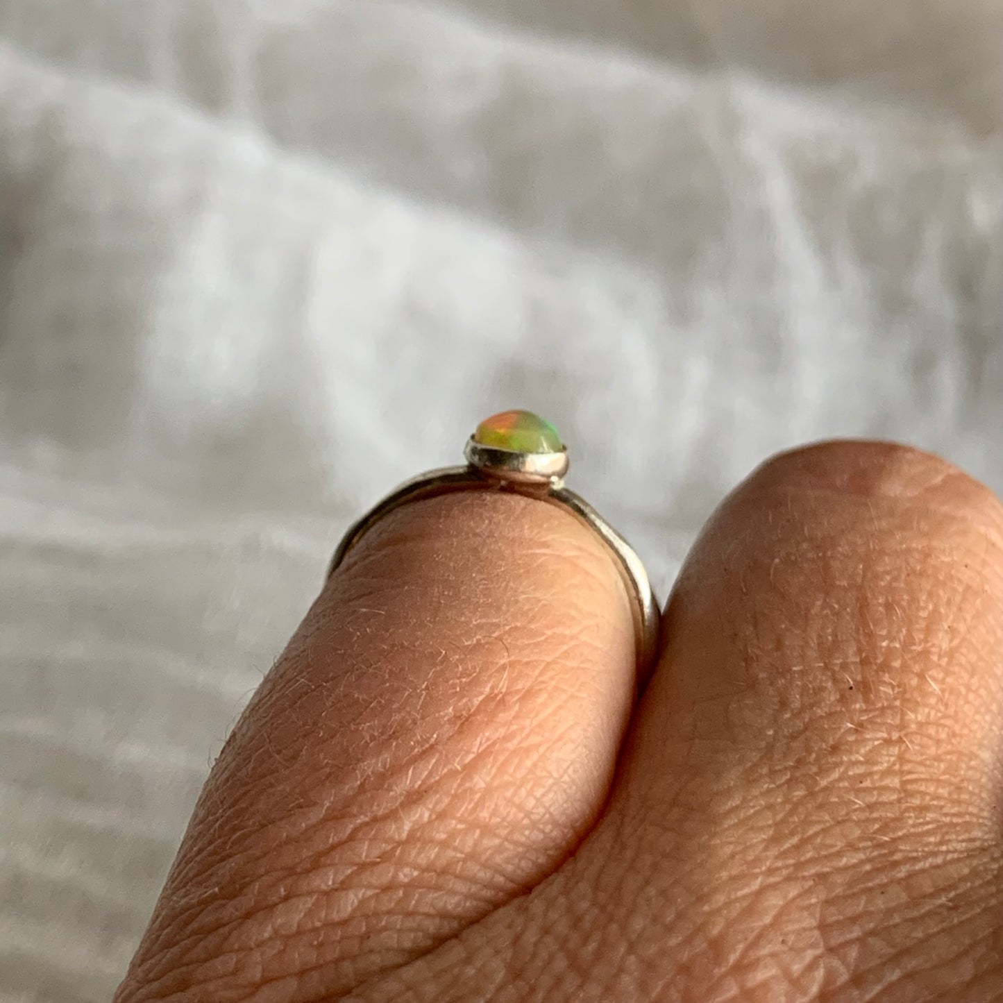Sterling Silver Ring - R11  Size - 4