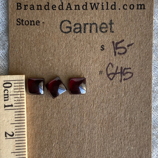 Garnet Cabochon - G45