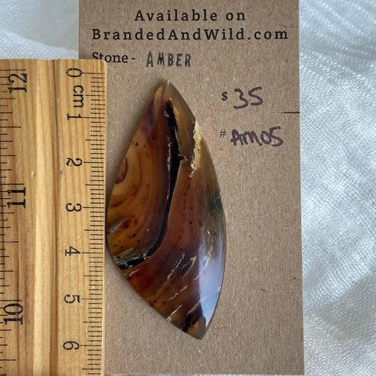 Amber Cabochon AM05