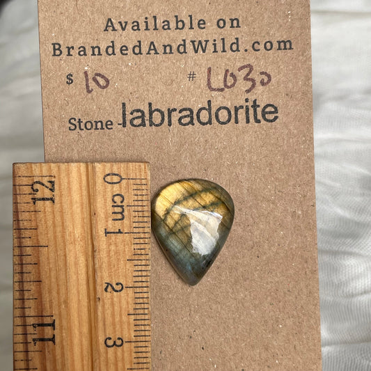 Labradorite Cabochon - L030 CF65F553-61B1-4643-8C4B-FF1A0A9CB1AC Brandedandwild.com