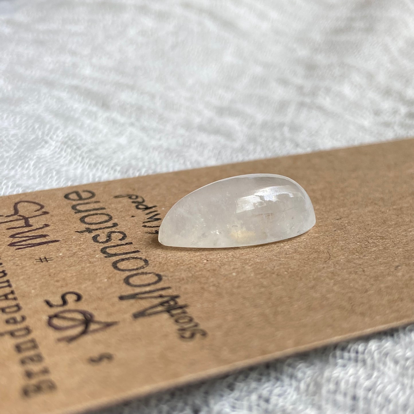 Moonstone Cabochon - M45