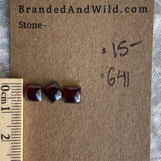 Garnet Cabochon - G41