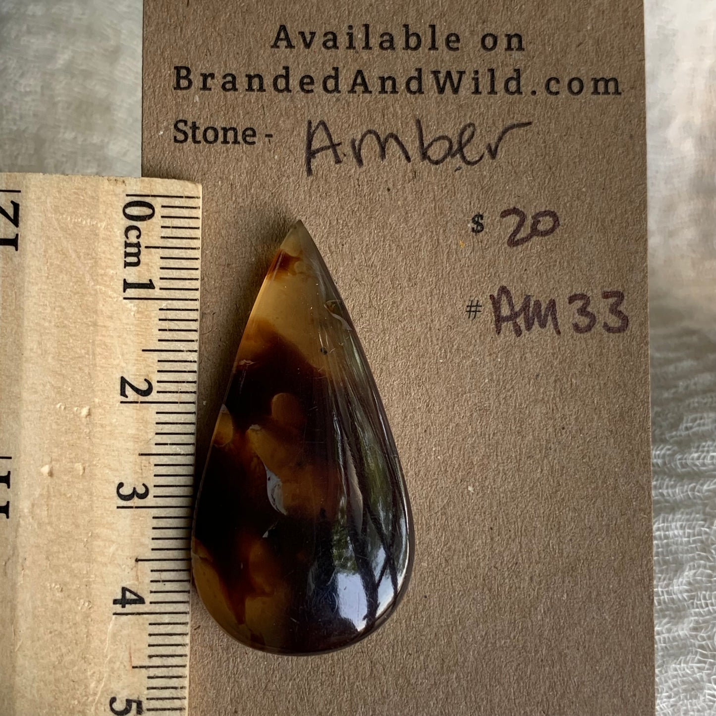 Amber Cabochon AM33