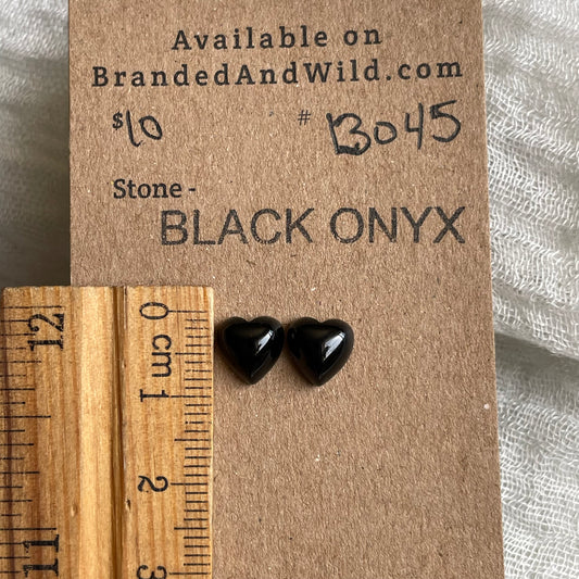 Black Onyx - Cabochon - BO45 D5A15337-2056-4803-A940-2C5A0522776D Brandedandwild.com