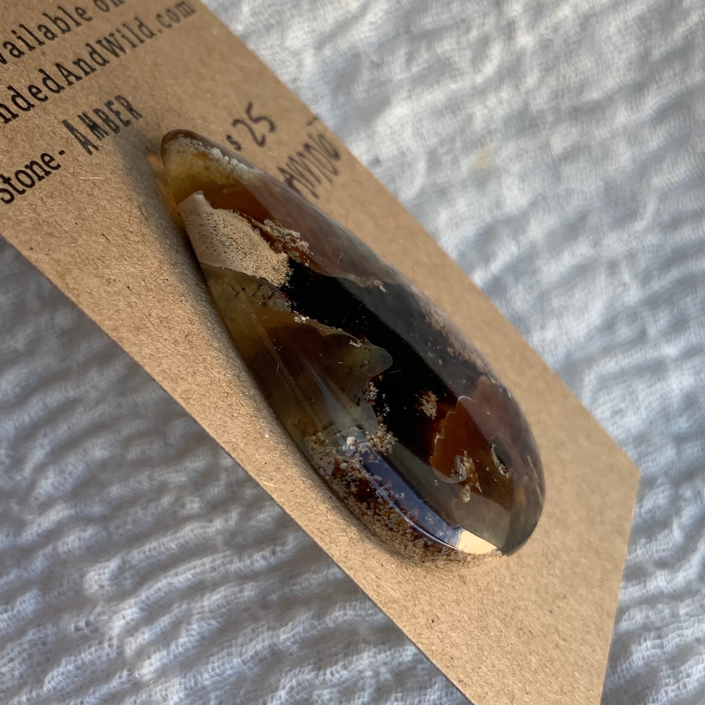Amber Cabochon AM06