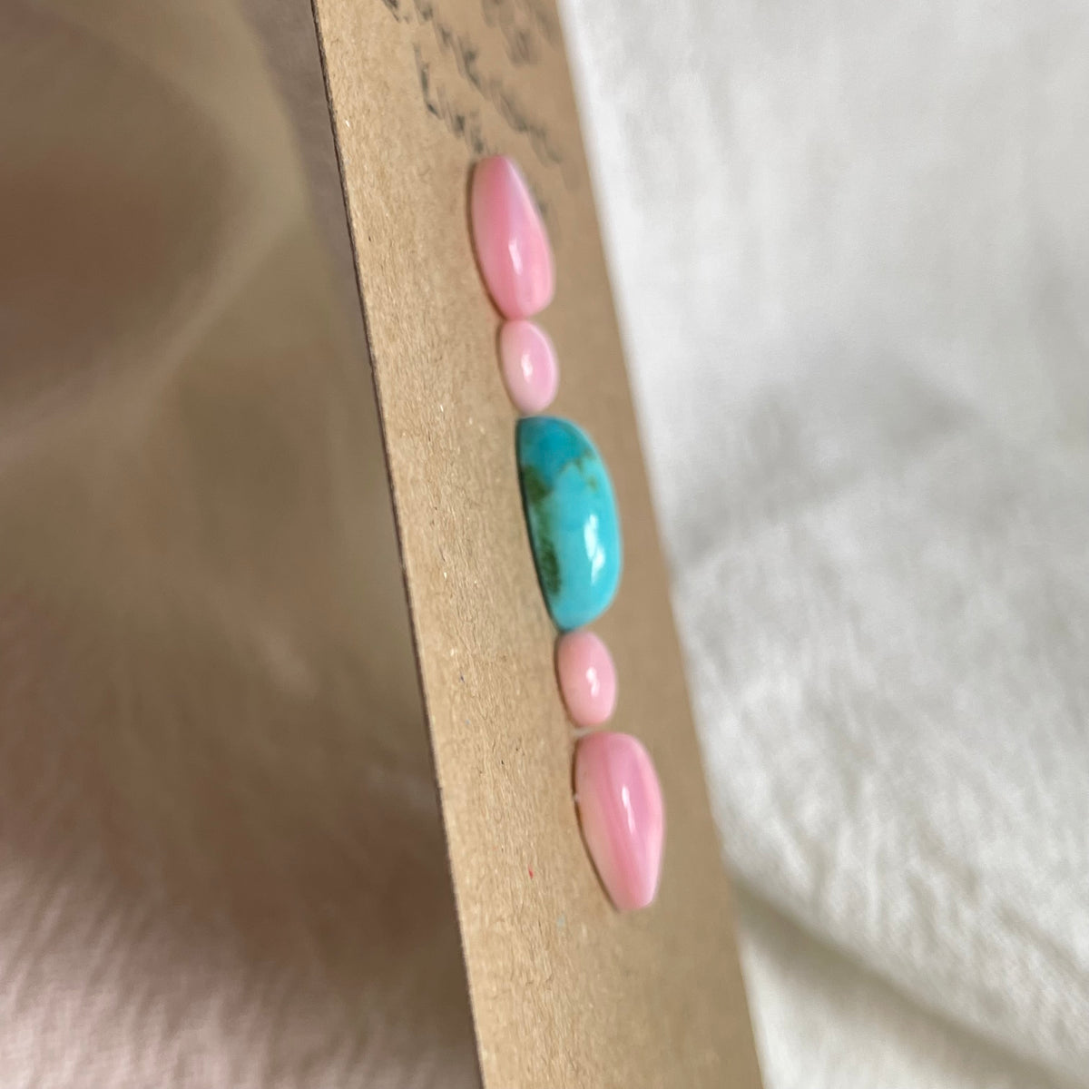 Pink Conch / Kingman Turquoise Cabochon - PK74