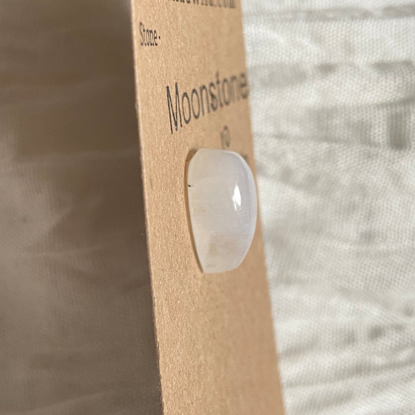 Moonstone cabochon - Ms42 D77CC22A-42C9-4D3A-898B-761A77C3E940 Brandedandwild.com