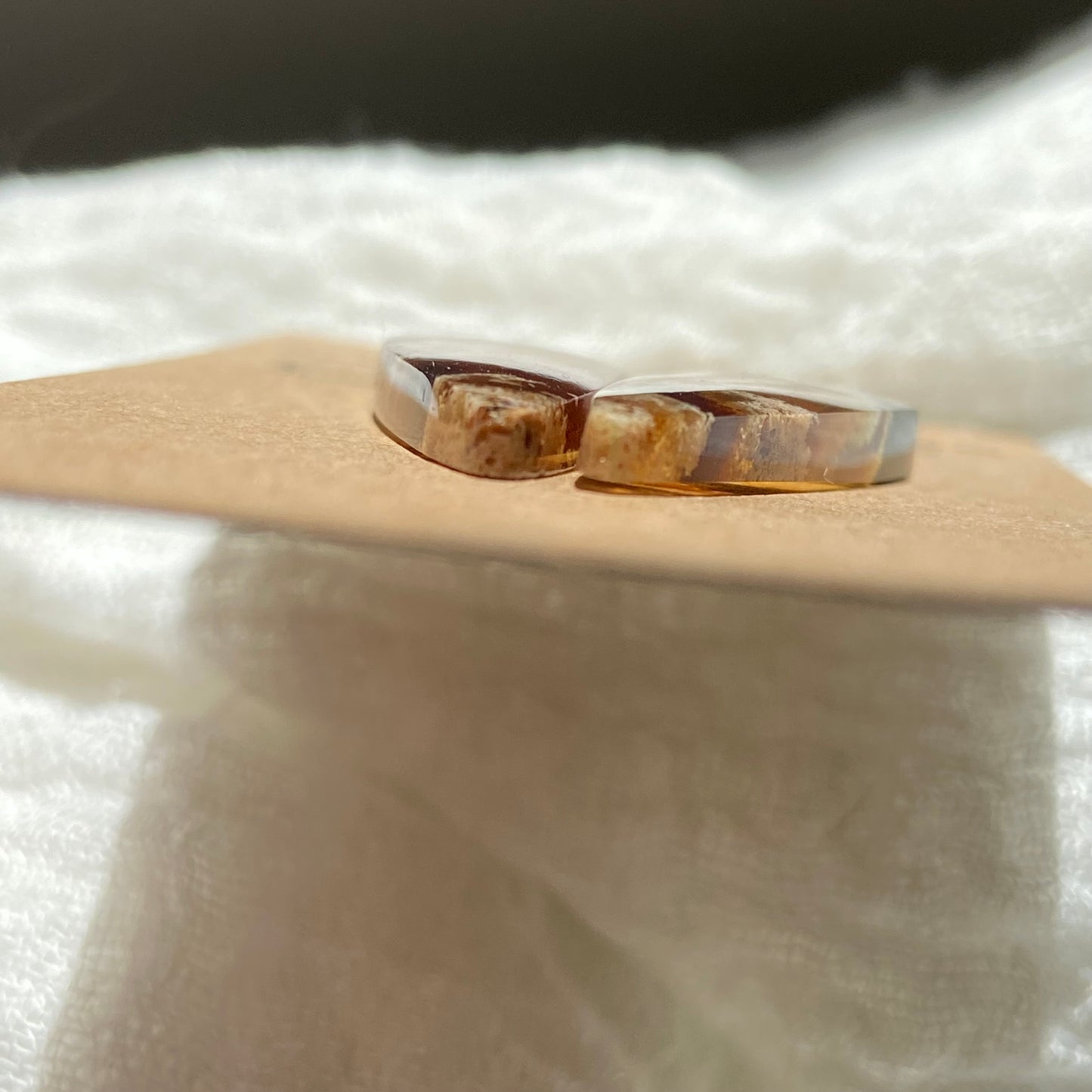 Amber Cabochon AM77