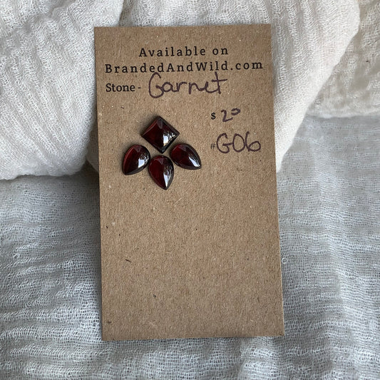 Garnet Cabochon - G06
