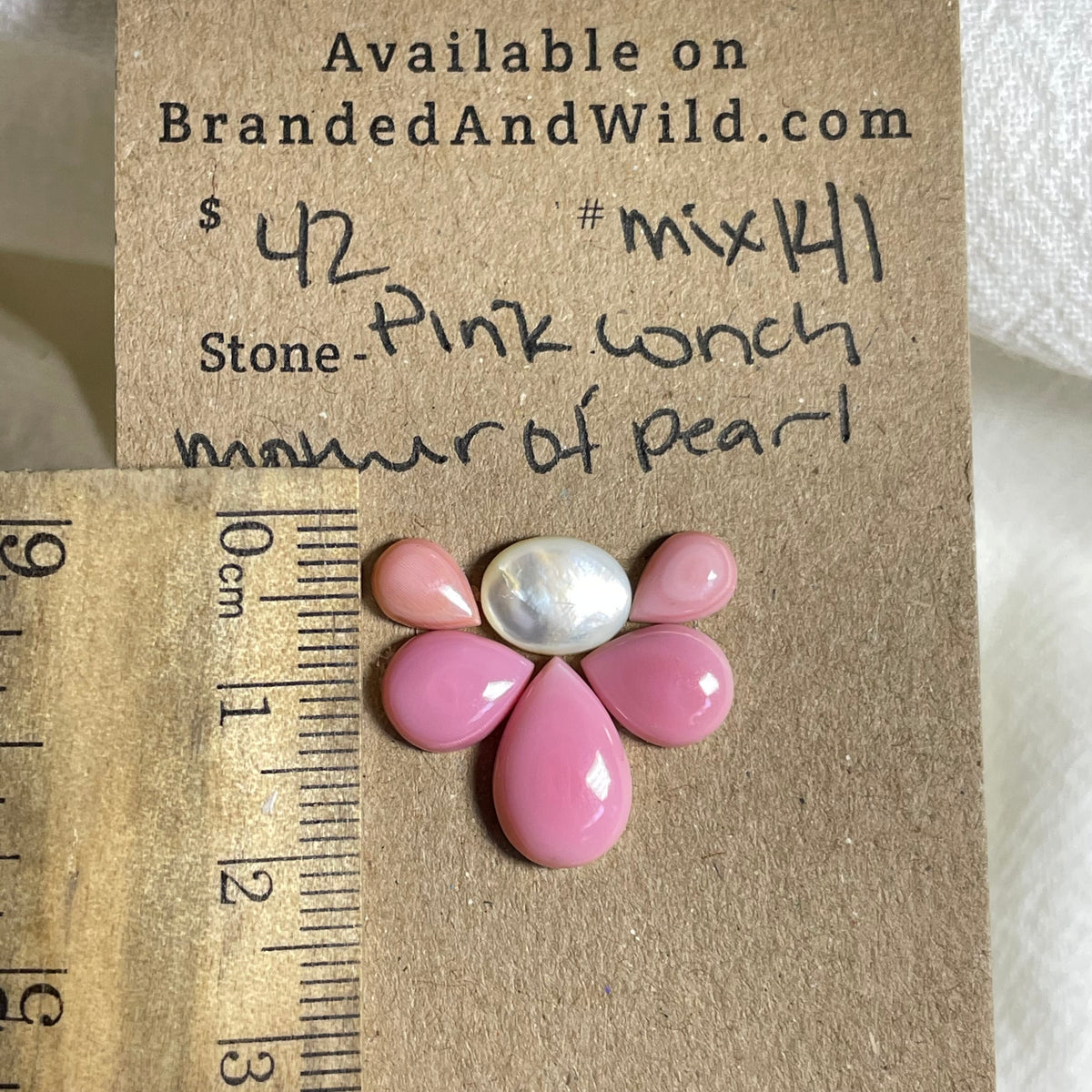 Pink Conch / Kingman Turquoise Cabochon - MIX141
