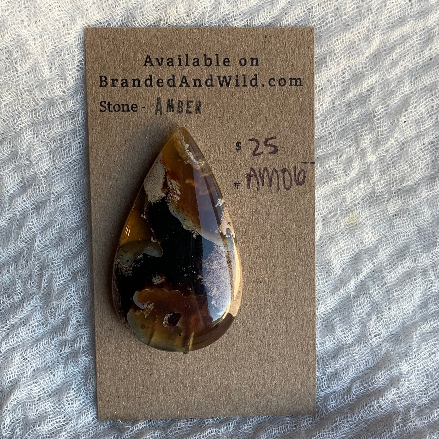 Amber Cabochon AM06