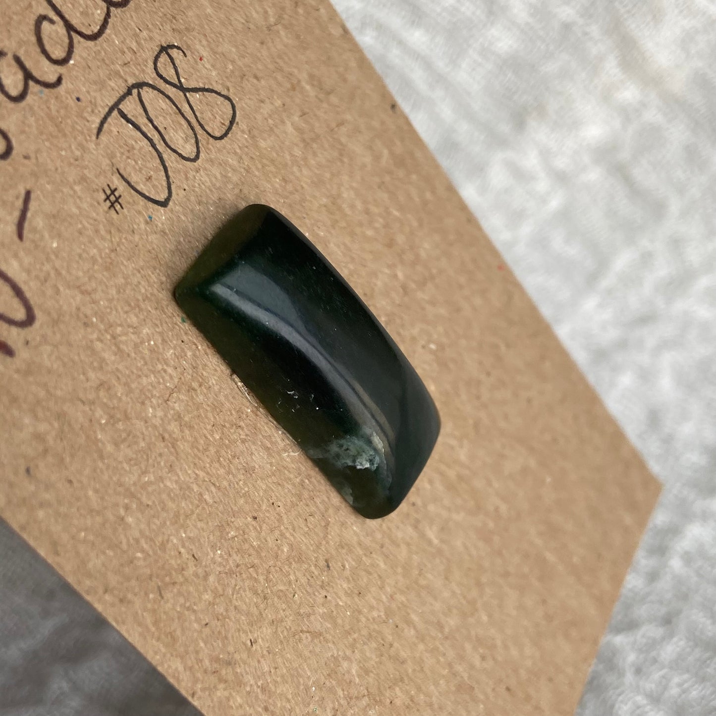 Jade - Cabochon - J08