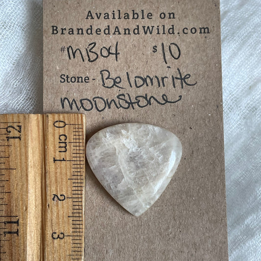 Belomrite Moonstone Cabochon - MB04 DC9397FC-AF5D-4A39-AEFD-81FB4839CF06 Brandedandwild.com