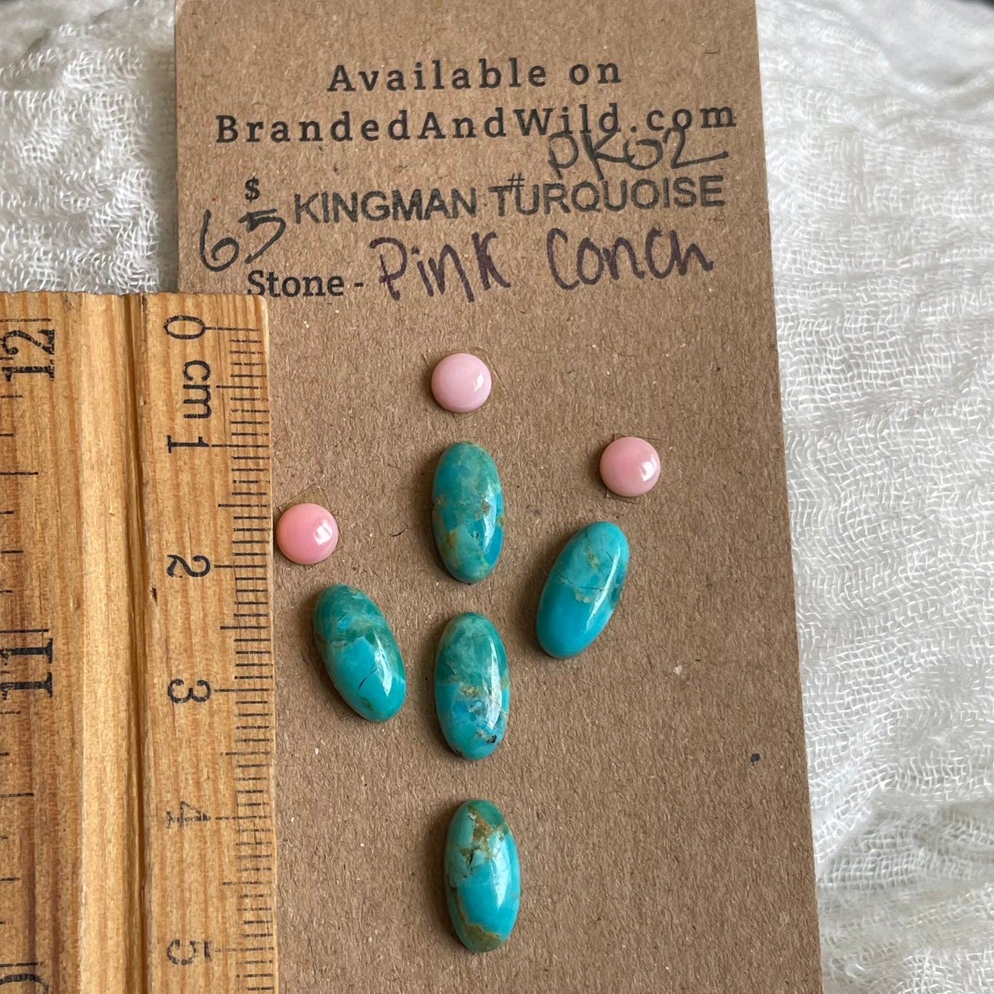Pink Conch / Kingman Turquoise Cabochon - PK02