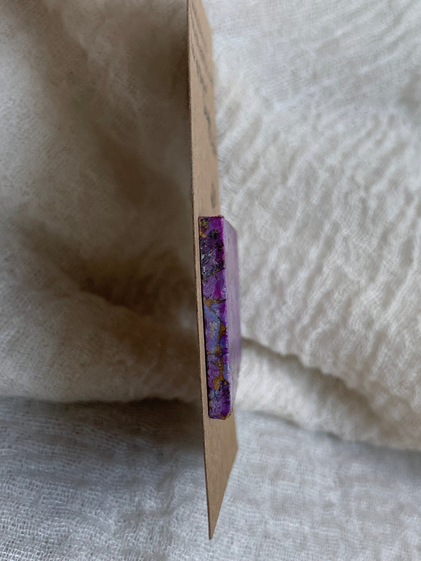 Mohave rough Cabochon - MR01