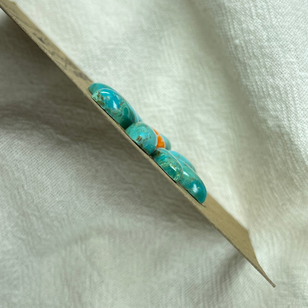 Oystershell - Kingman Turquoise Cabochon - K033 DDC151A1-6A2E-4008-9BE0-7C257BB3FF91 Brandedandwild.com