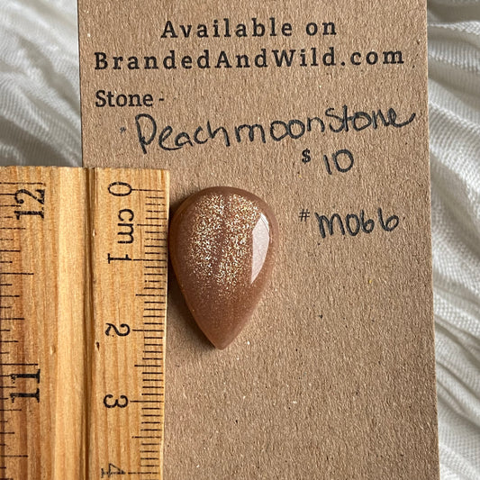 Peach Moonstone Cabochon - M066 DE251571-07D9-48A1-AF49-6080DEB06850 Brandedandwild.com