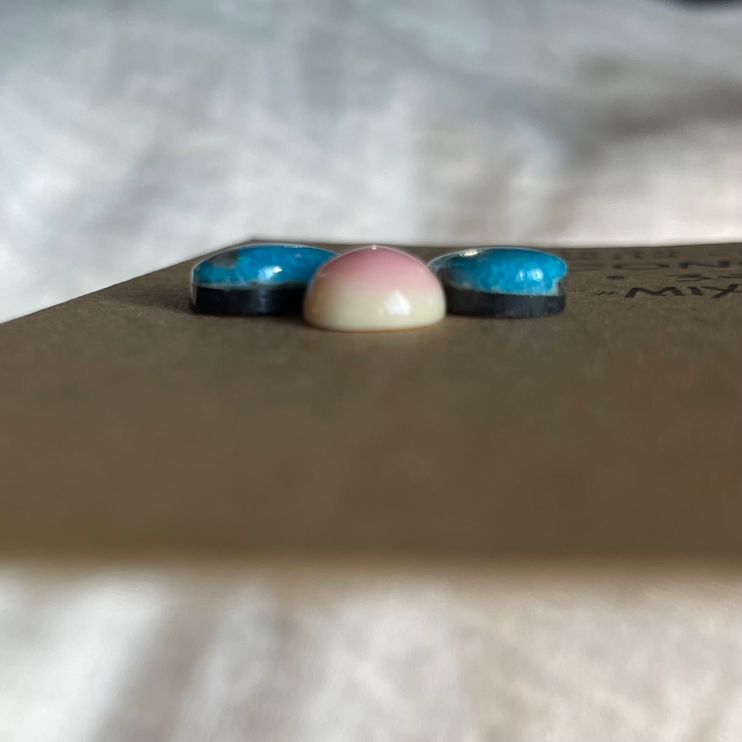 Pink Conch / Blue Bird Cabochon - MIX124