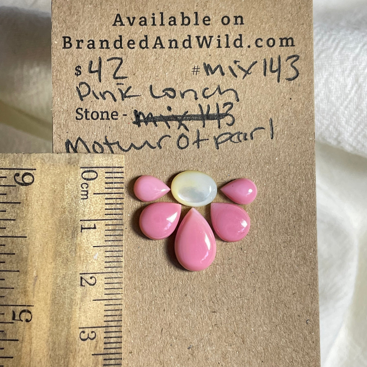 Pink Conch / Kingman Turquoise Cabochon - MIX143