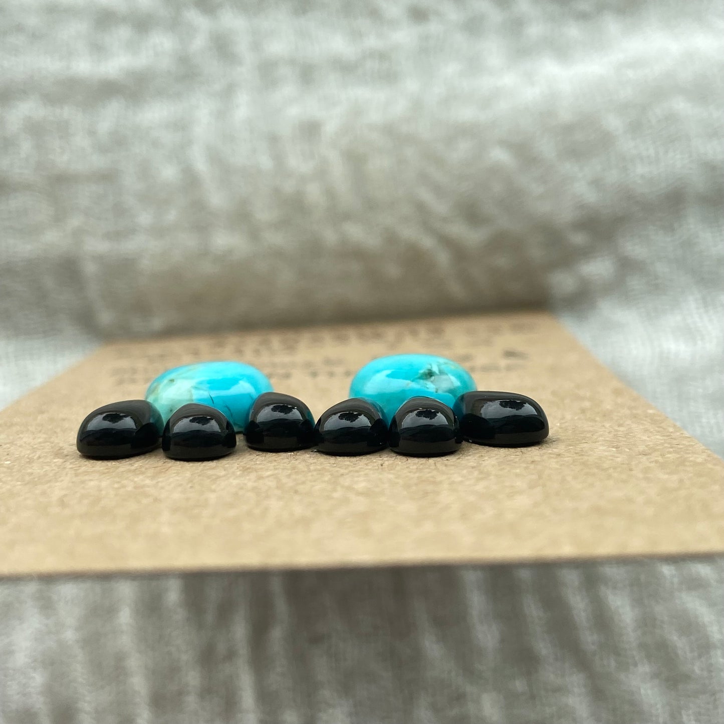 Kingman / Black Onyx Cabochon - Mix110
