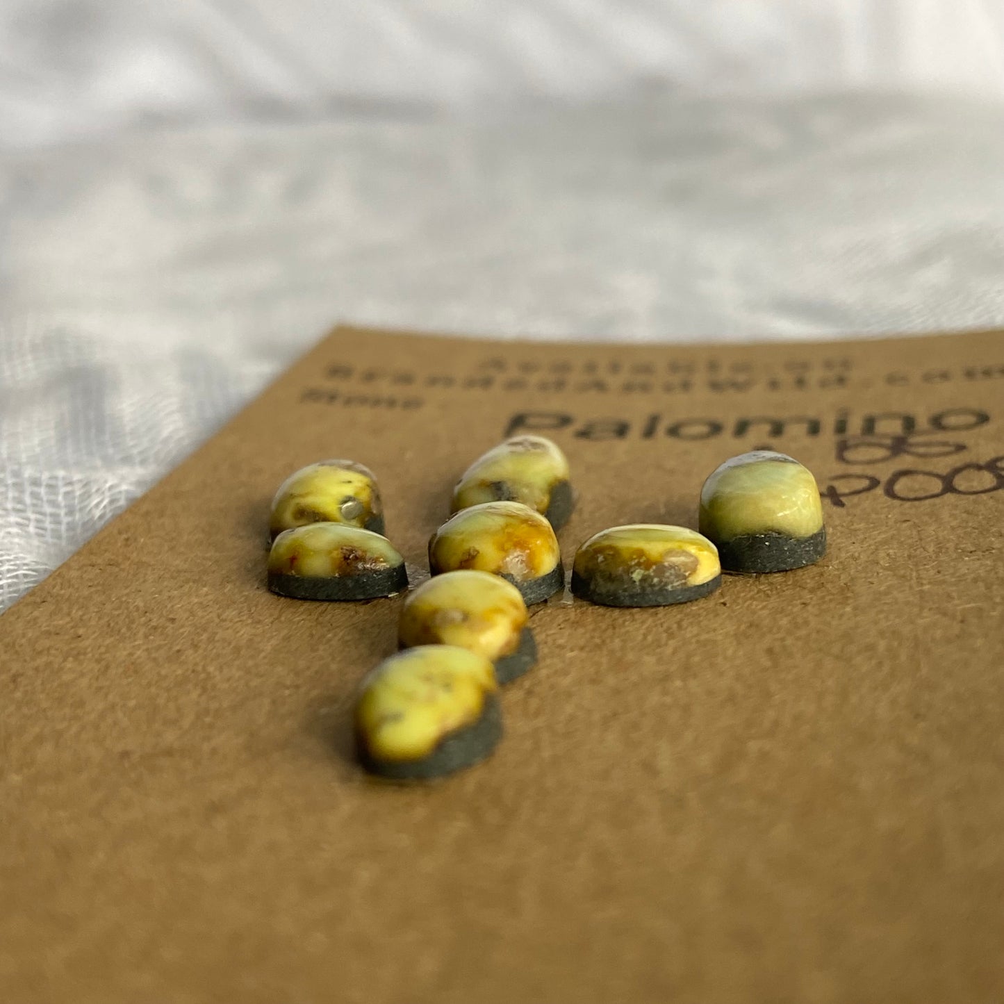 Palomino Cabochon - P008