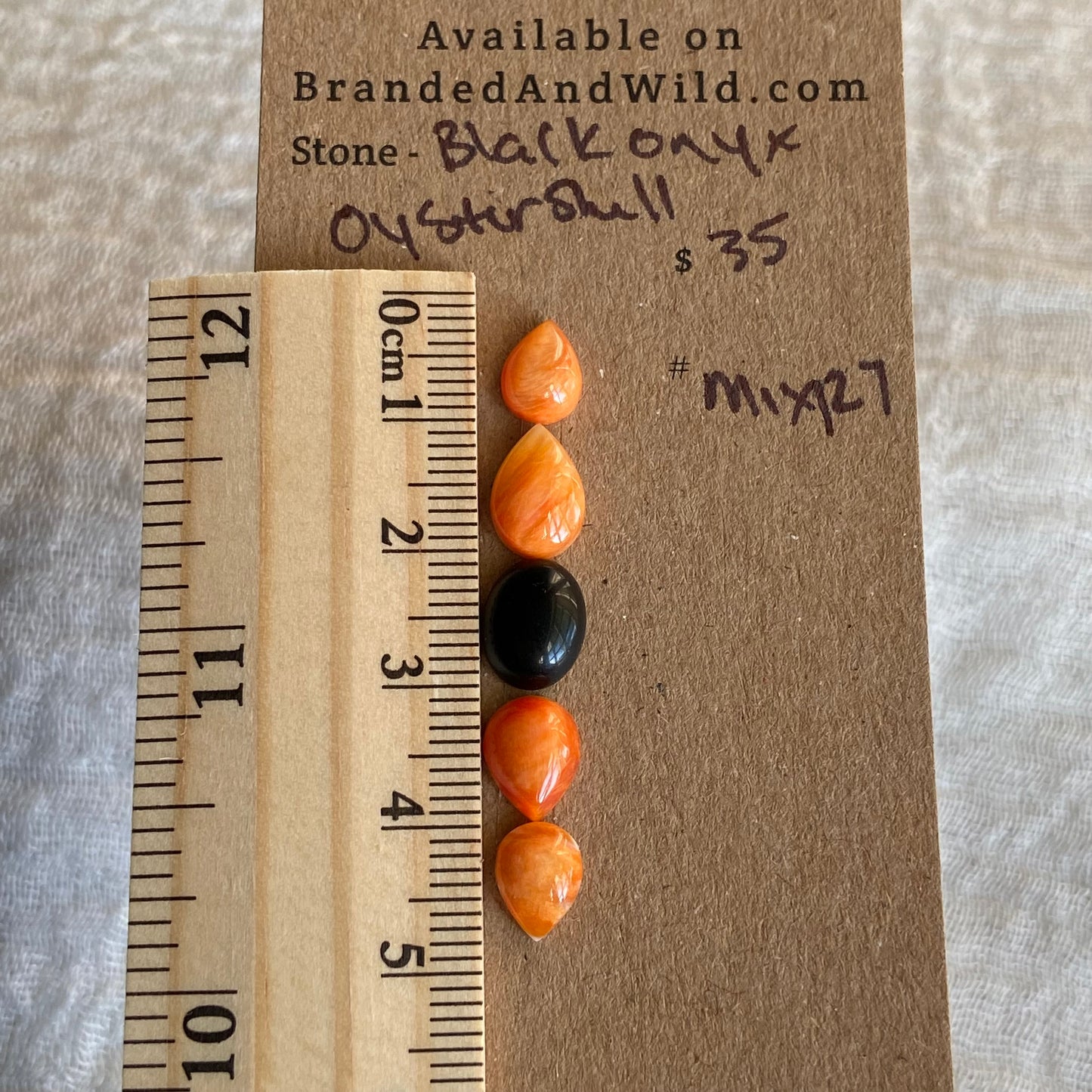 Black Onyx /Oystershell Cabochon - Mix127