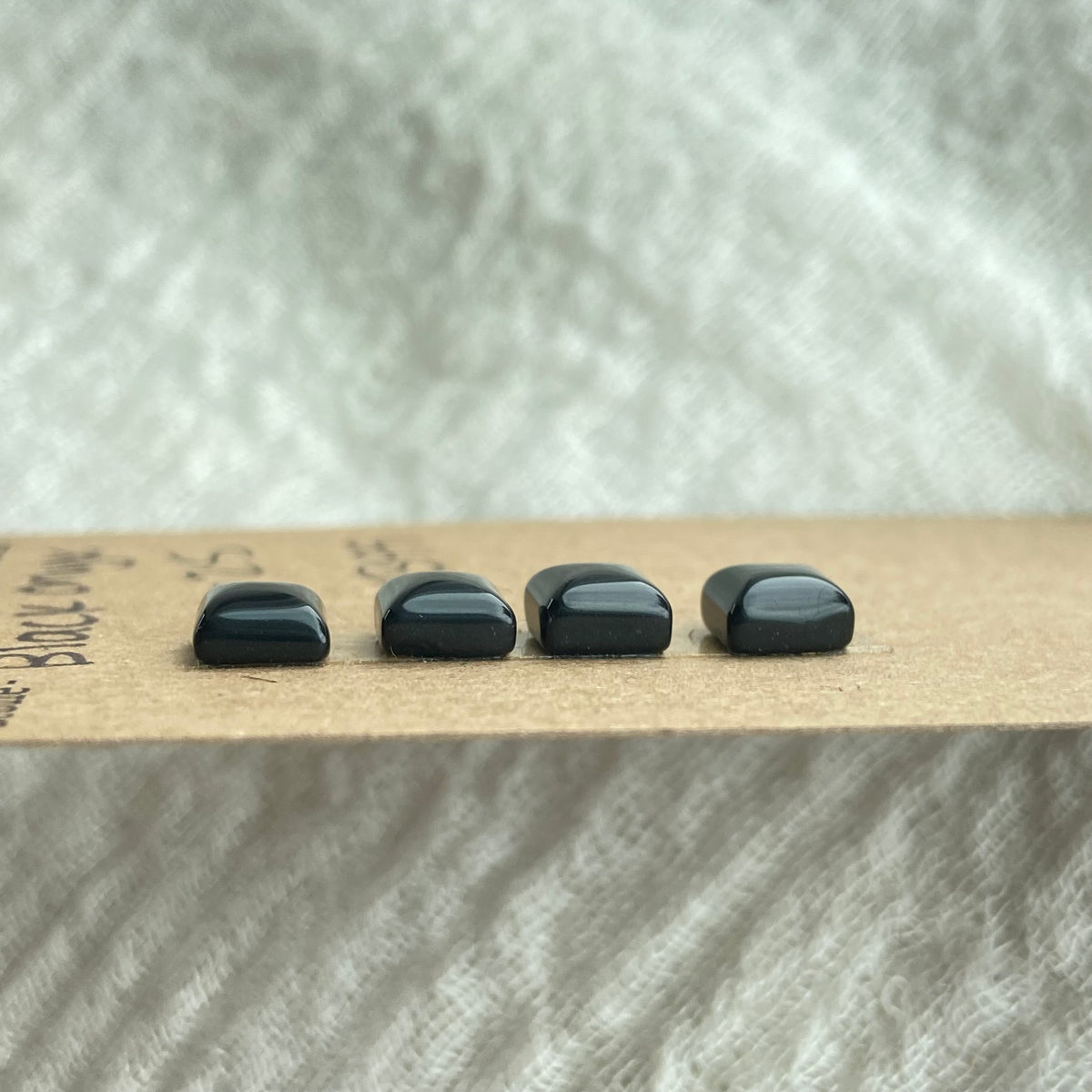 Black Onyx - Cabochon - B25