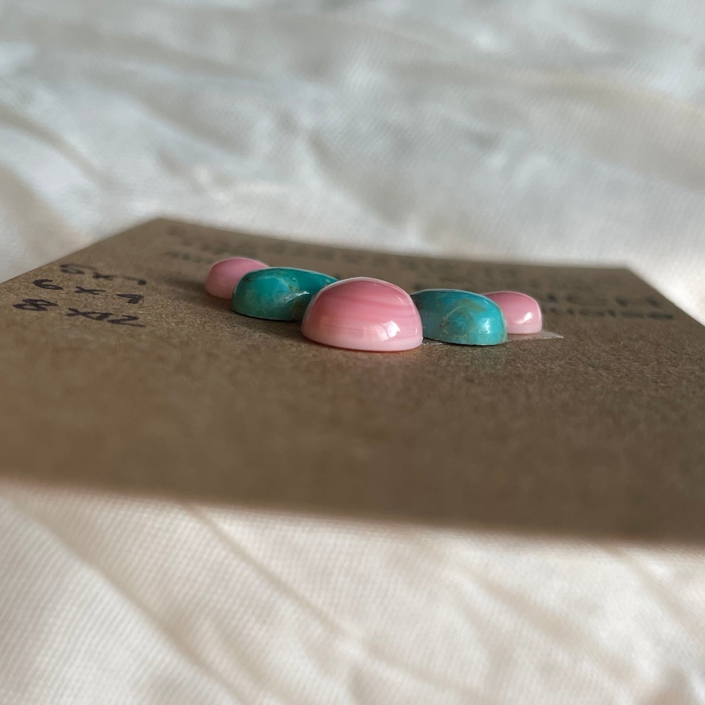 Kingman / Pink Conch Cabochon - MIX100 E54BDA38-5EC6-4ADC-B0A2-2D86D57C4D90 Brandedandwild.com