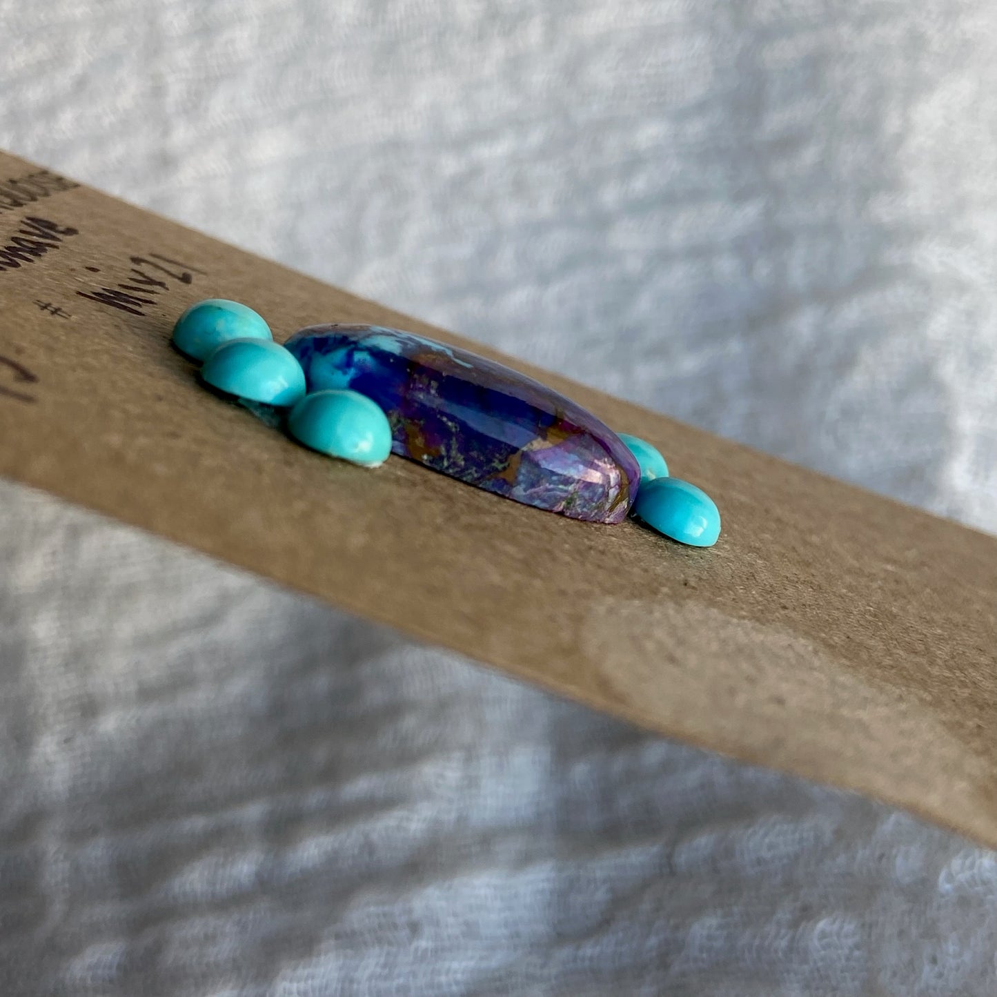 Kingman / Mohave Cabochon - Mix21
