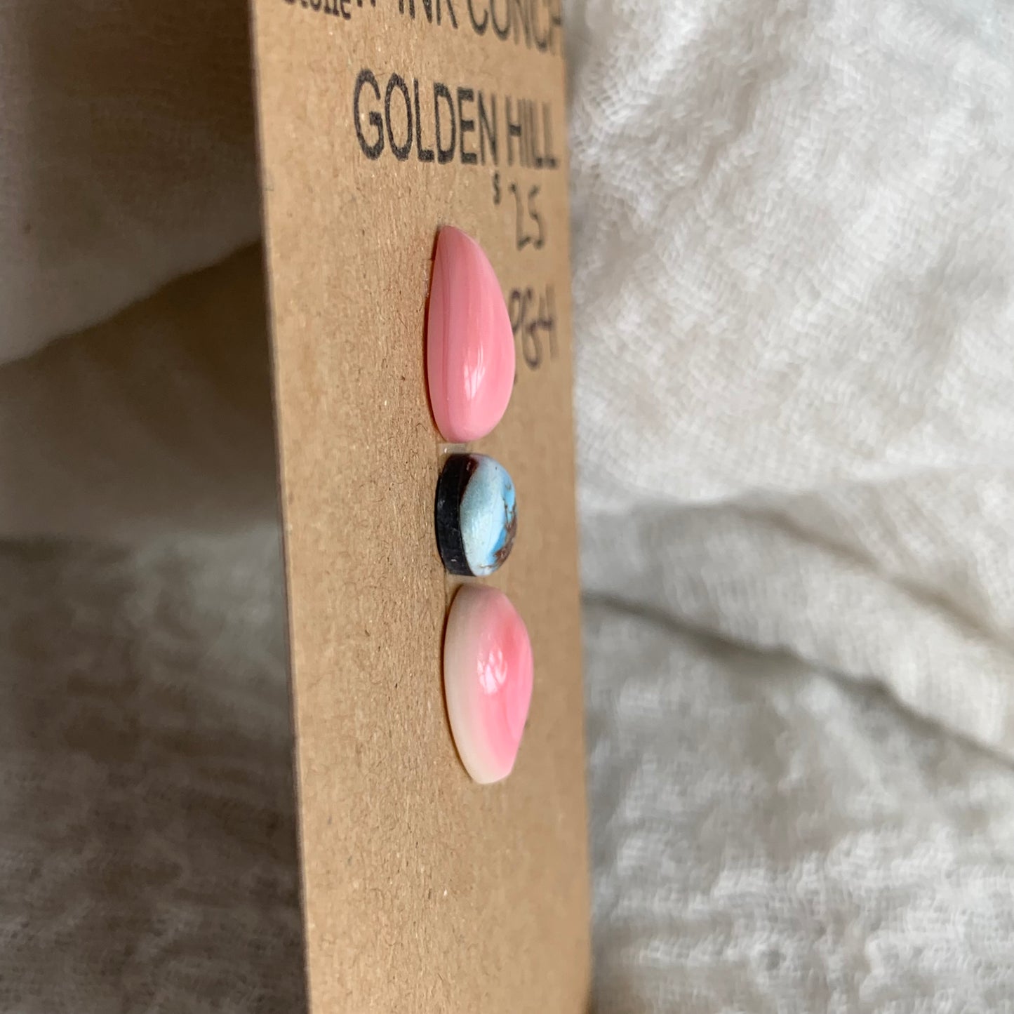 Pink Conch/Golden Hill Cabochon - PG4