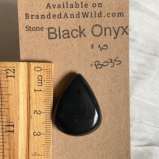 Black Onyx - Cabochon - B035 E77D6498-A858-497C-9F2D-36B756580CE9 Brandedandwild.com